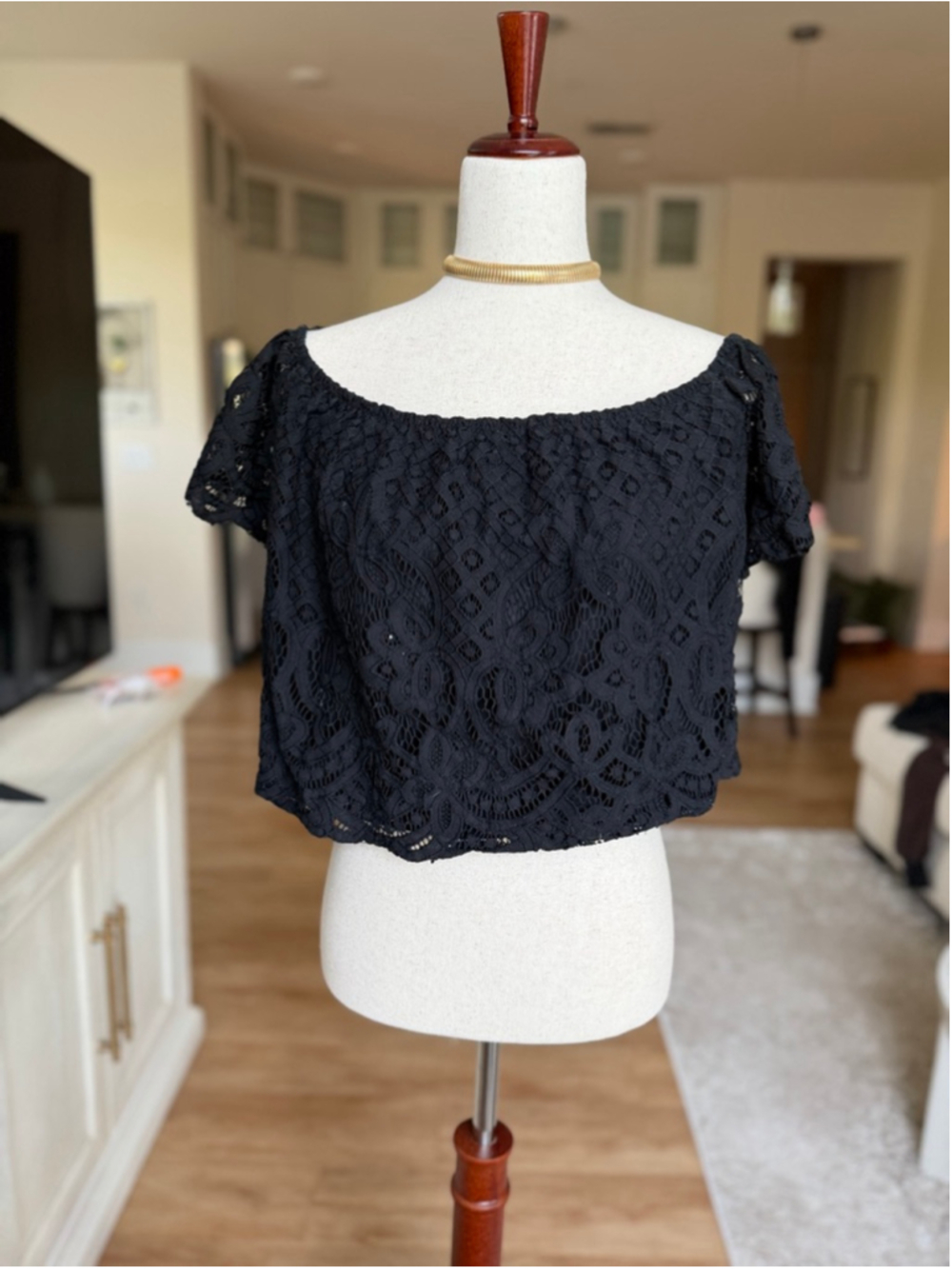 Women's Express Black Lace Off-Shoulder Top M